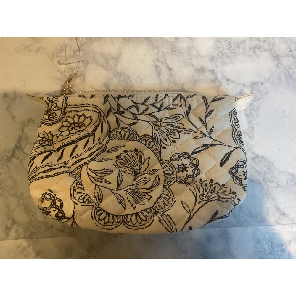 Universal Thread Quilted Cosmetic Bag Set Floral Paisley Cream Black 2pc NWT - Picture 3 of 7